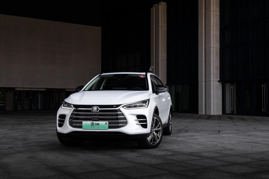 BYD Tang DM 2018 года  (фото 20 из 27)